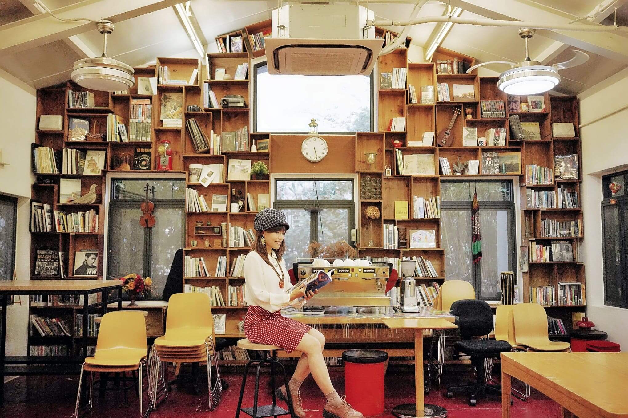 充滿懷舊氣氛的圖書館,令人著迷。