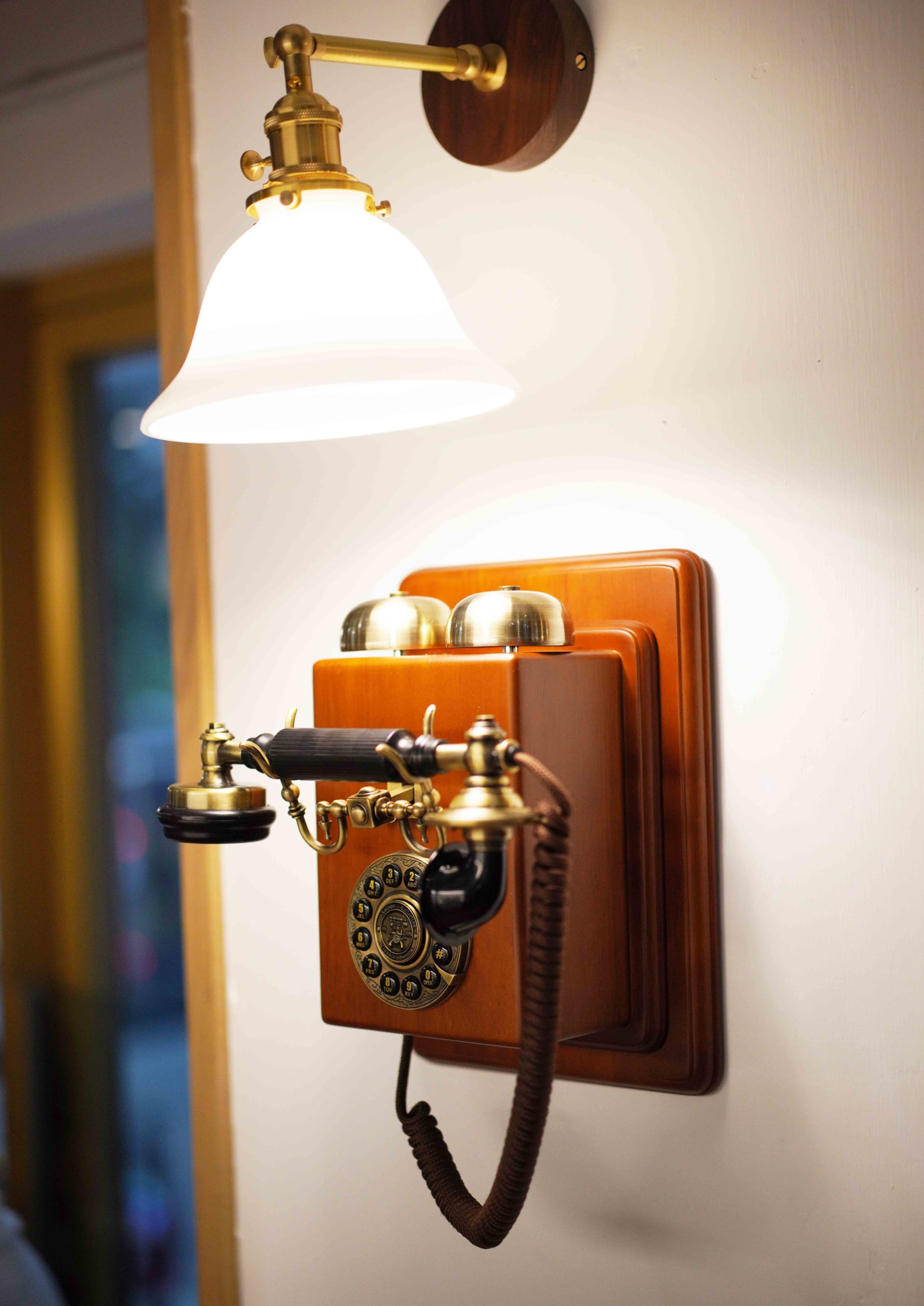 掛牆電話,好有風味!