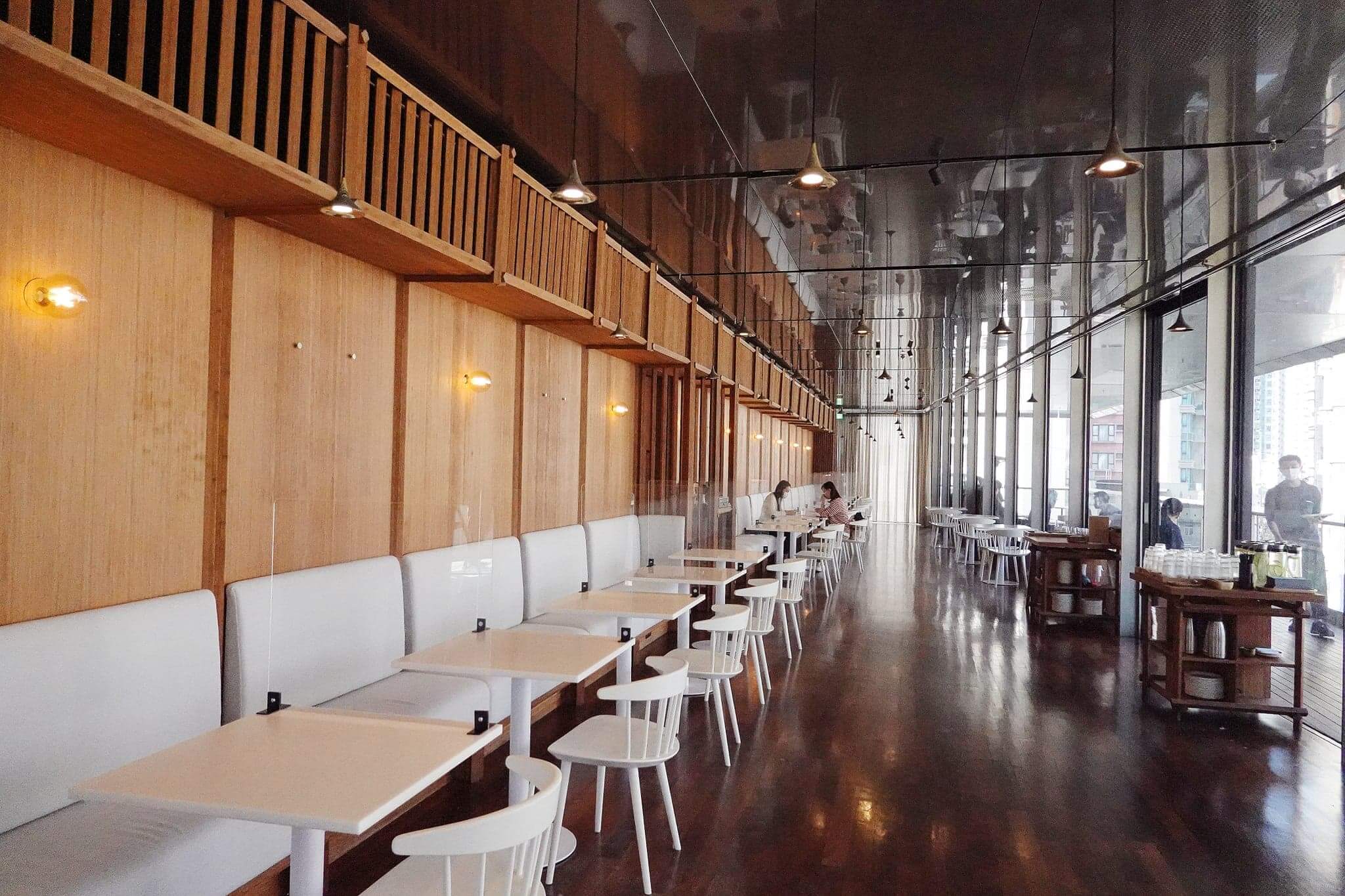 擁有3000呎空間,Between相當闊落。