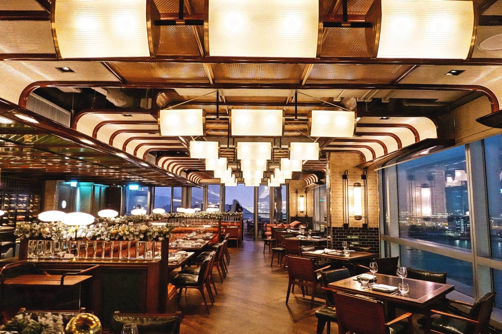 復古又奢華,喺Sunset Grill嘅一大特色!