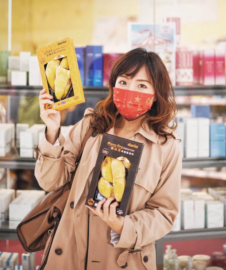 一整年甚至明年至少首季都不能外出旅遊,今年聖誕新年唯有留港消費!新達廣場即日起特別化身成聖誕大街,慰藉大家的購物慾。