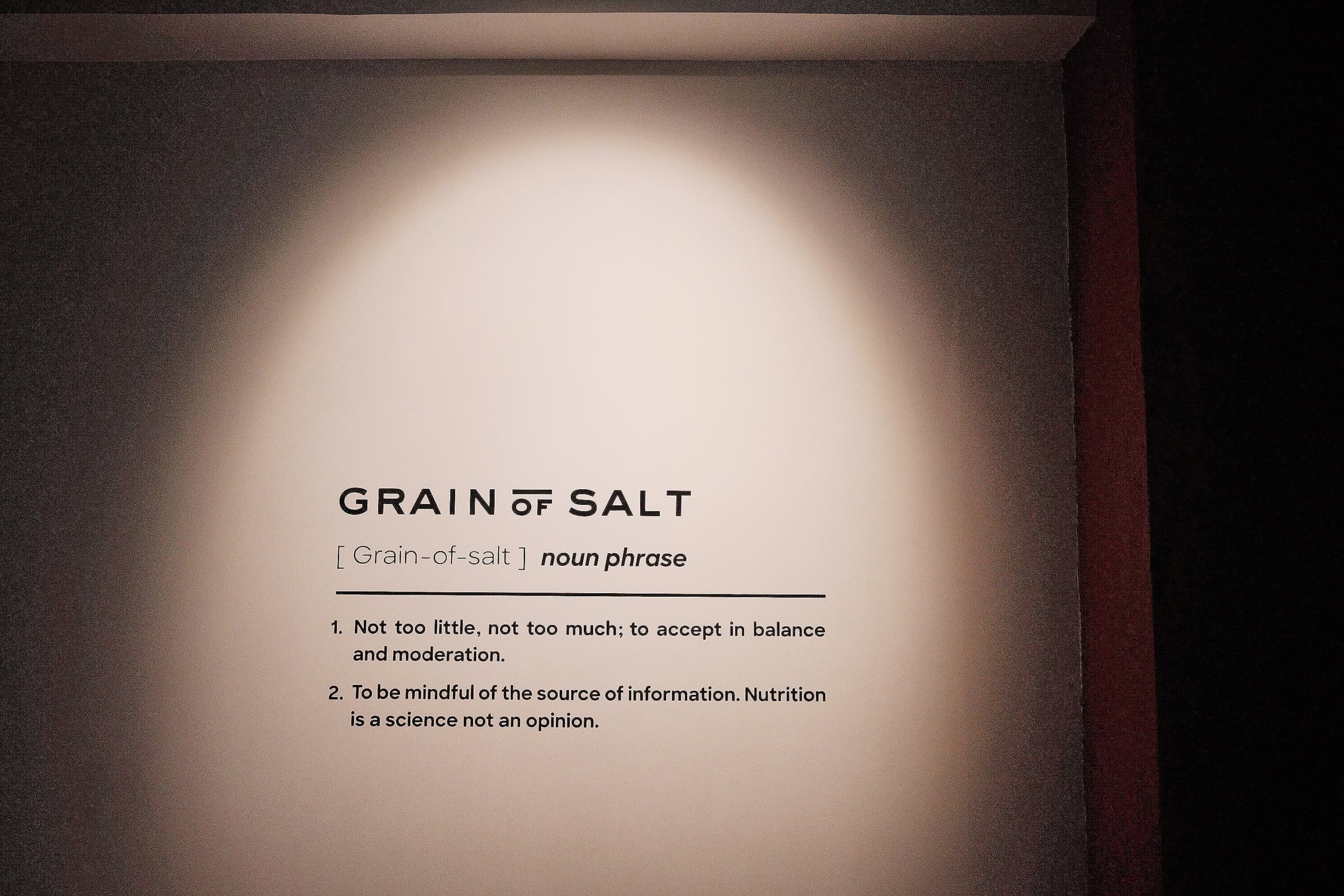 入門口即見Grain of Salt座右銘。