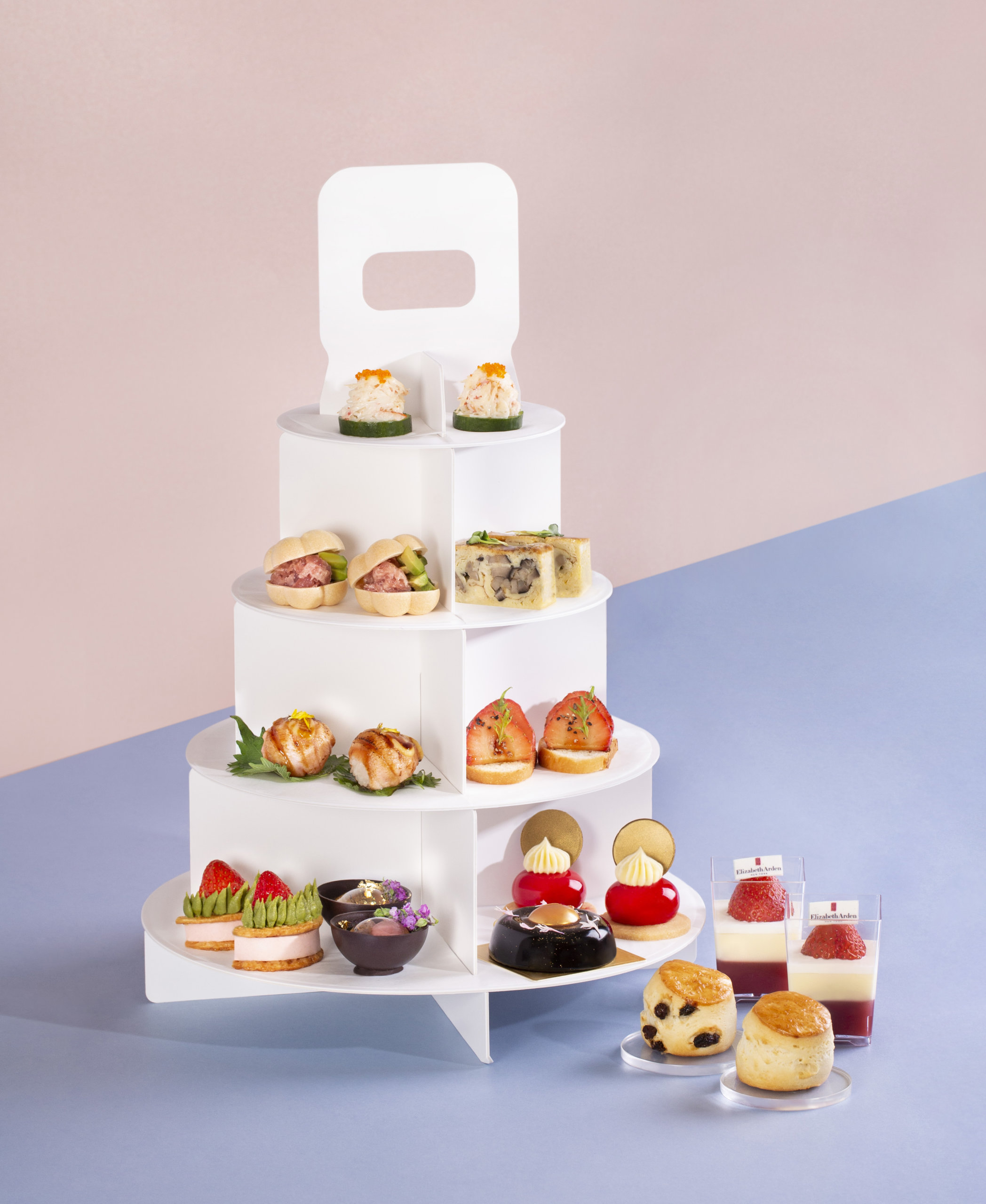 水漾春日下午茶連同四層架。