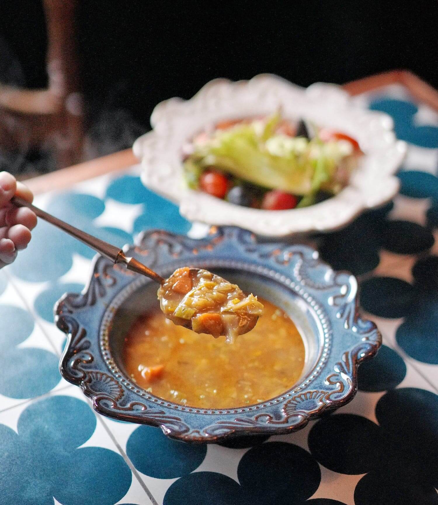 跟餐前菜:雜菜湯、水果沙律