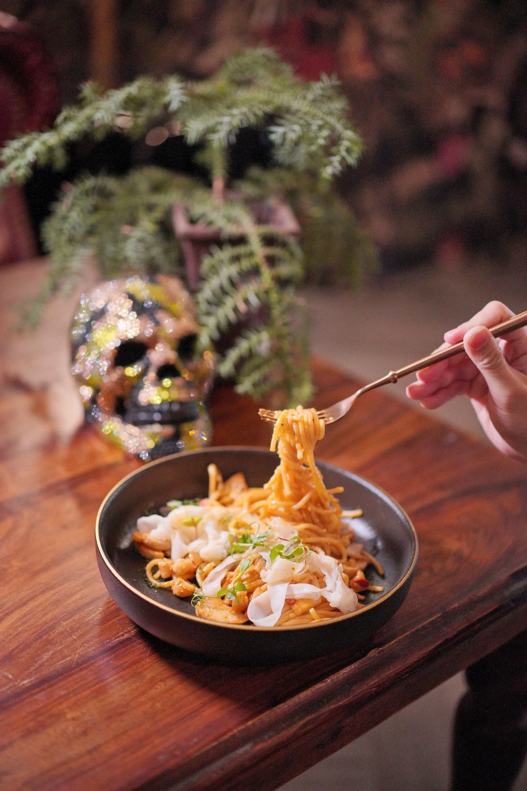 迷你帶子麻辣意大利麵伴魷魚