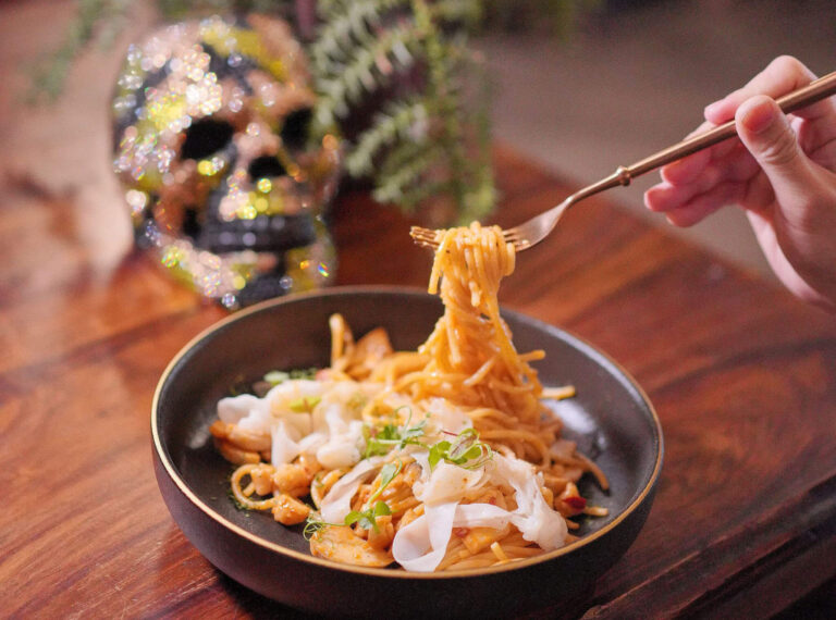 銅鑼灣糖街新餐飲Vie Won Won，大玩鬼怪及暗黑元素。