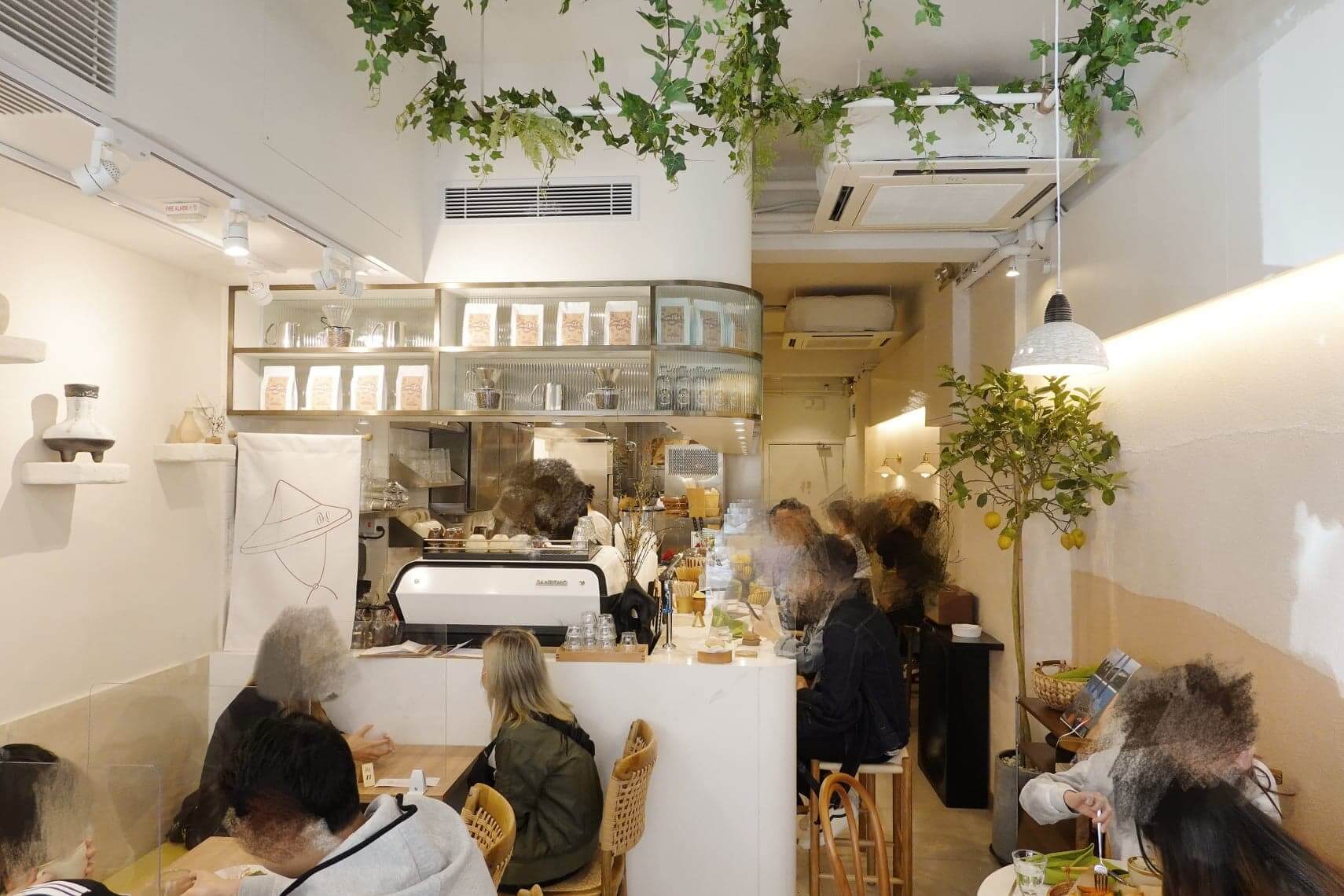 融合咗法式優雅及越式純樸,another one第一下比人感覺就好清新溫暖。