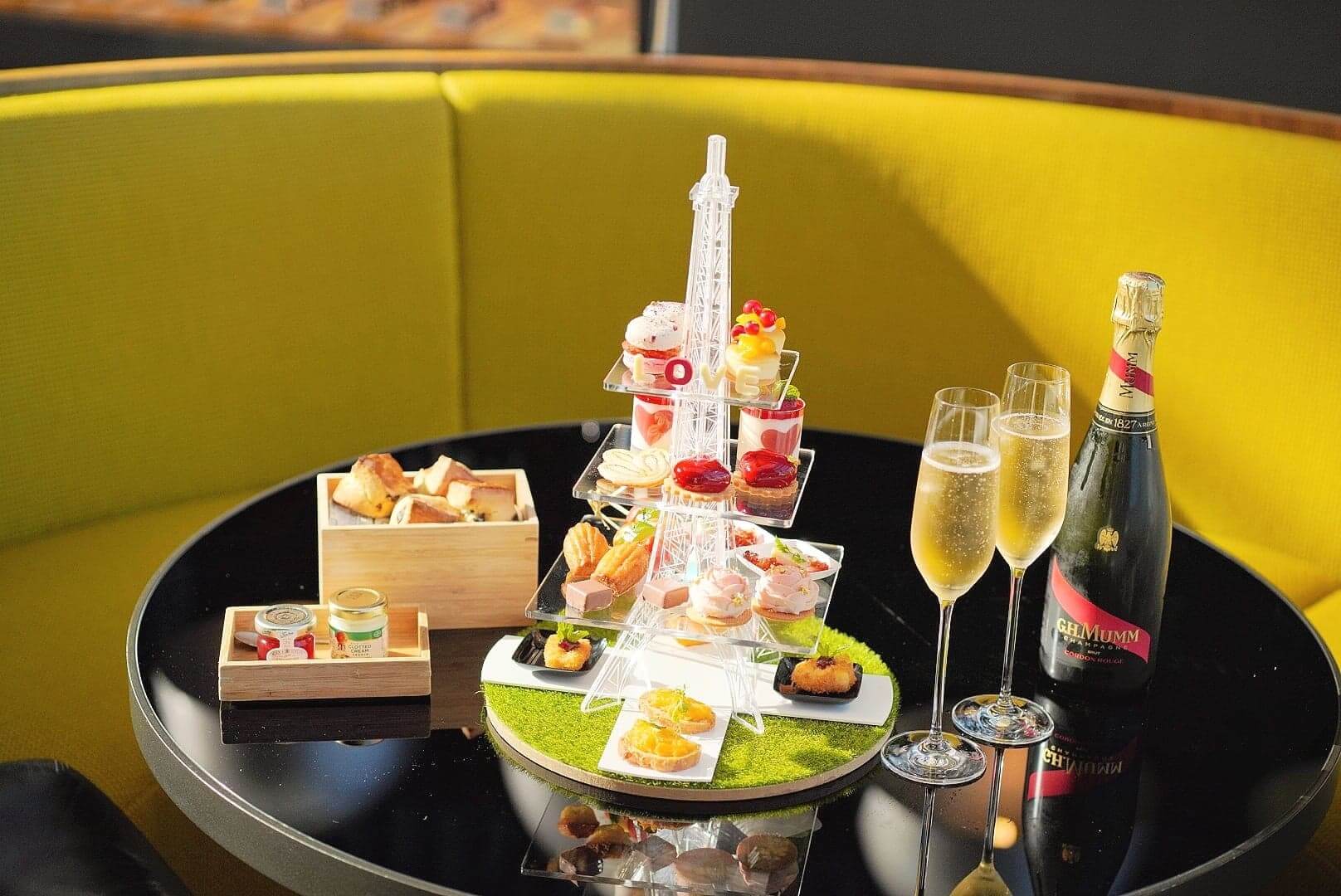 GREEN喺今年情人節,推出限定嘅「巴黎之約」下午茶!