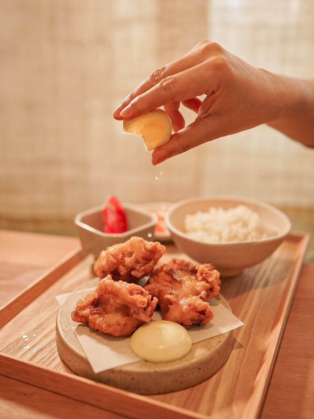 即便係日食常見嘅炸雞,店子都處理得一絲不苟。