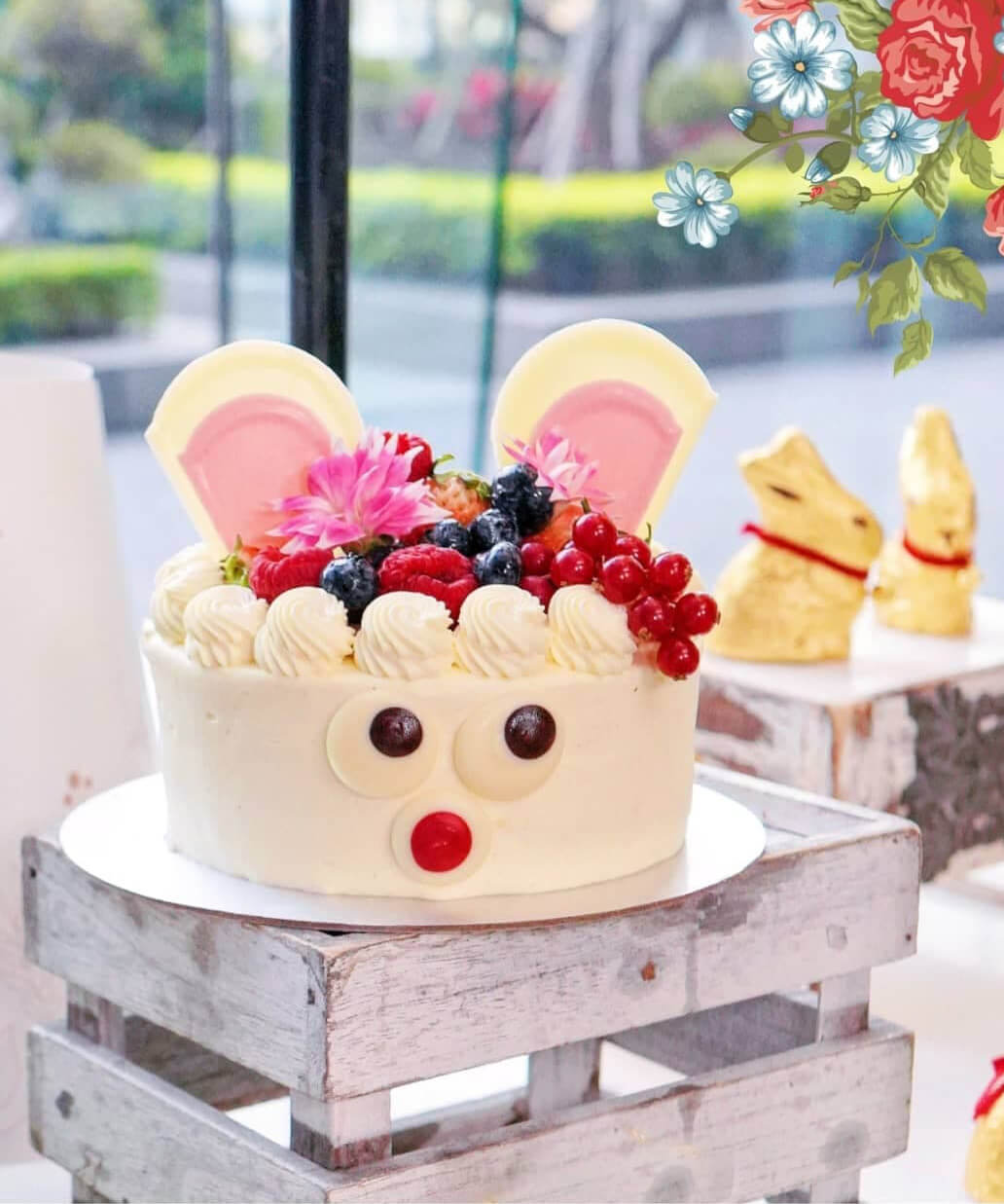 深受小朋友歡迎嘅「無粉朱古力復活兔蛋糕」。