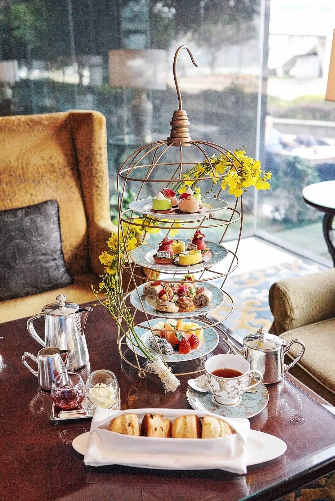 Kowloon Shangri-La聯乘Crabtree & Evelyn出咗全新嘅"Dare To Be Different 拒絕平庸"下午茶。