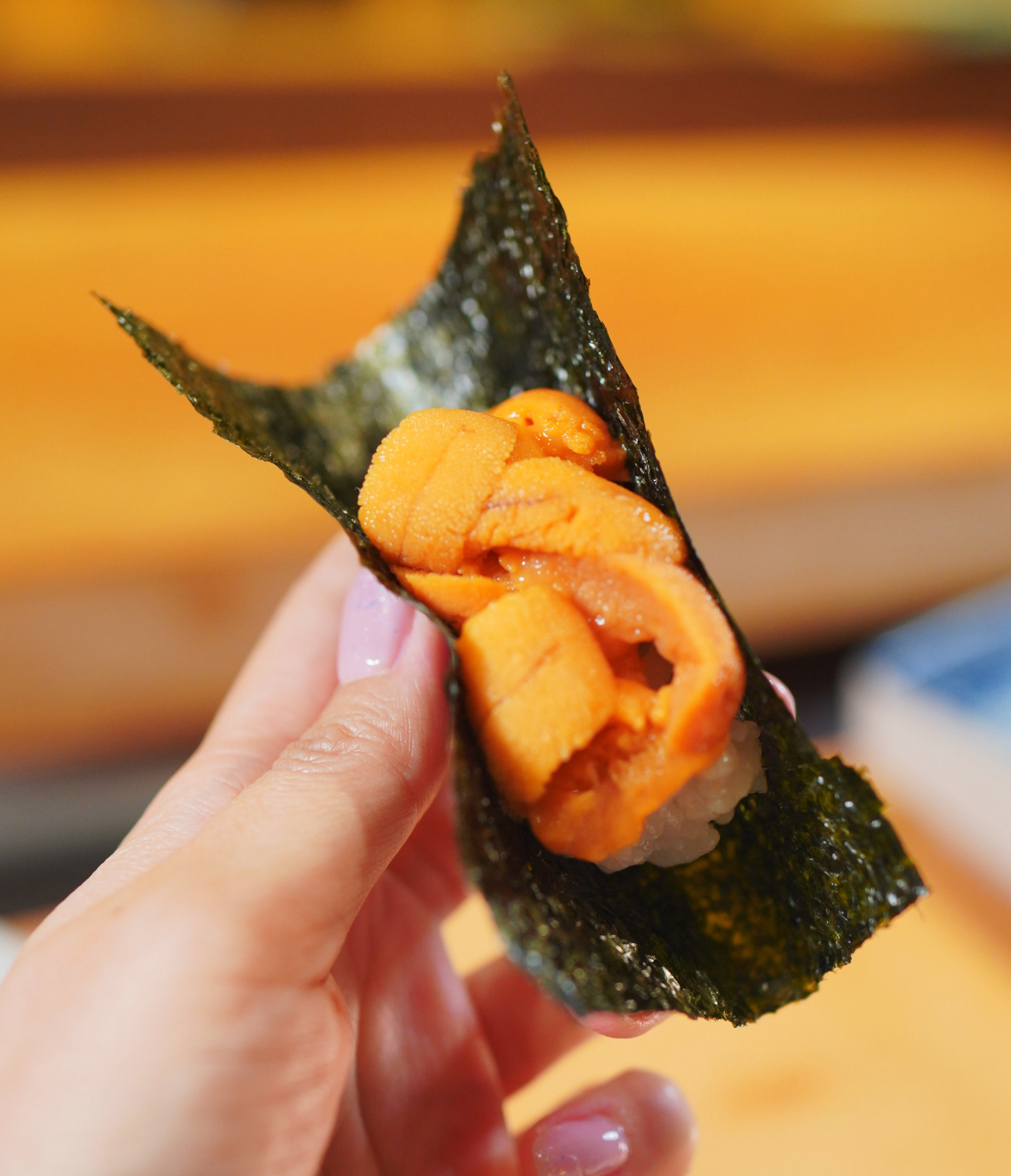 北海道根室海膽壽司。