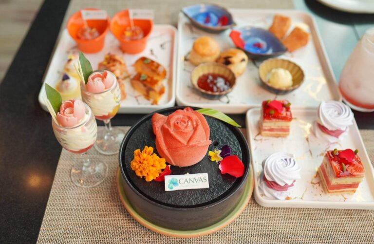 整套下午茶以花果為題，精緻又美味。
