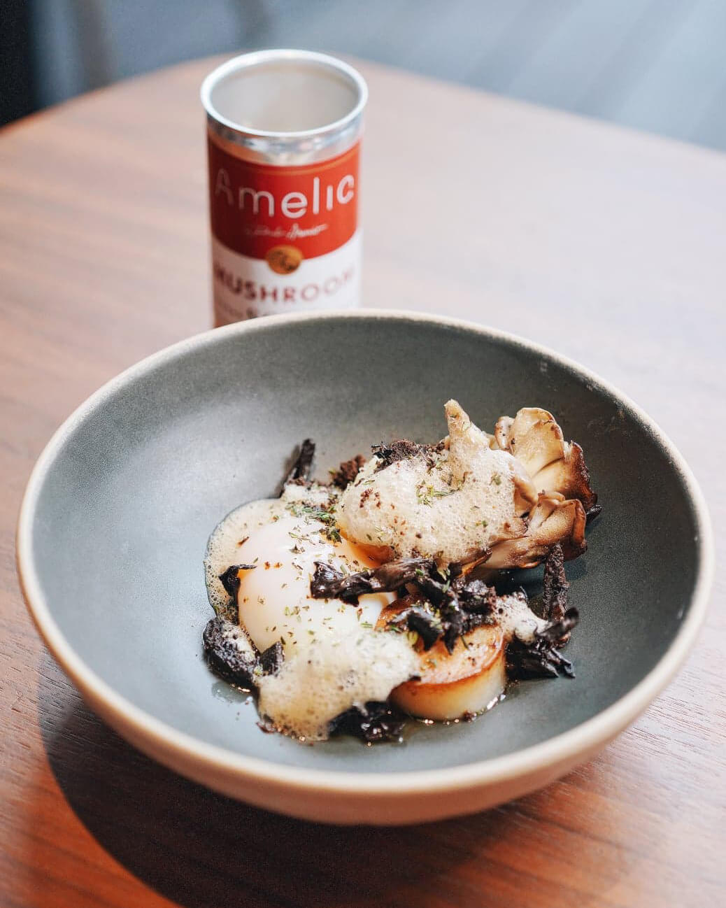 Campbell Soup湯及菇分開上。